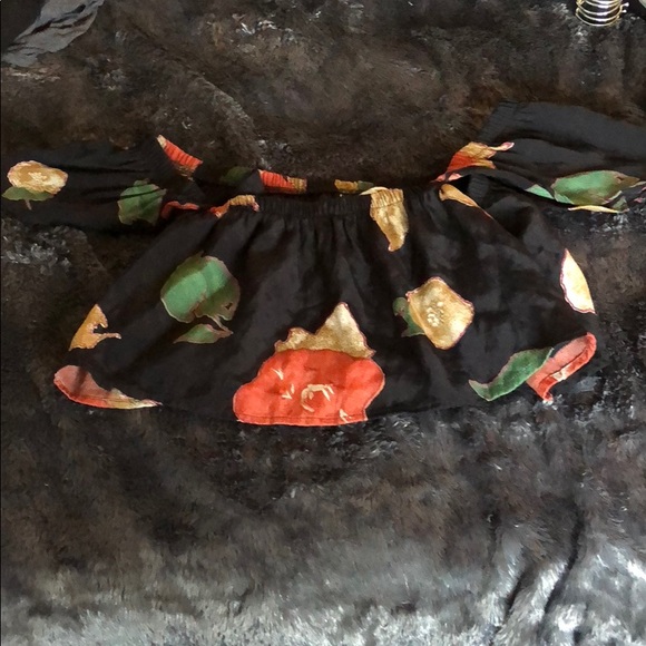 Floral off the shoulder crop top - Picture 1 of 2